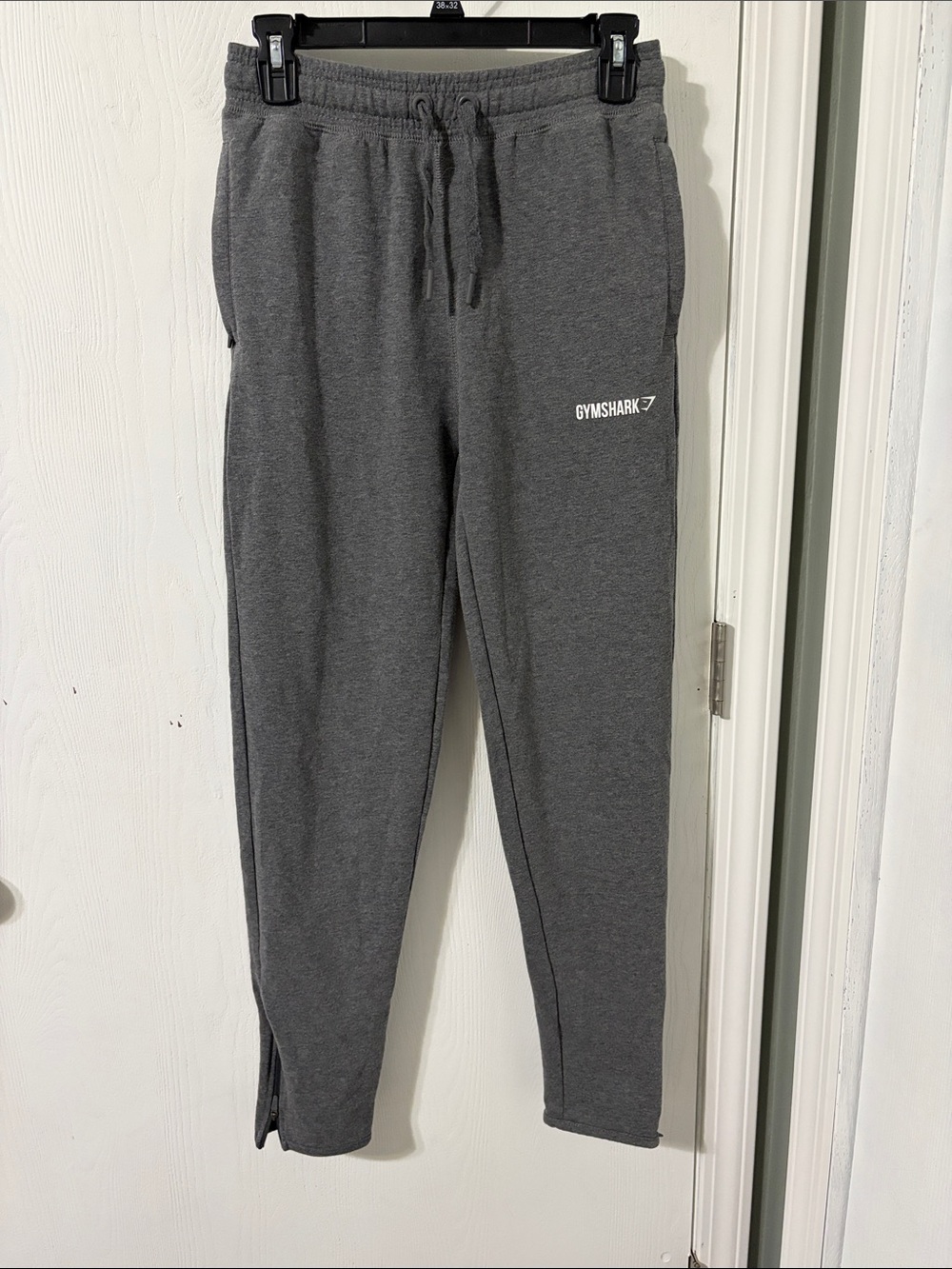 Gymshark Mens Joggers Grey Ankle Zip Sweatpants Athleisure Workout Size Small